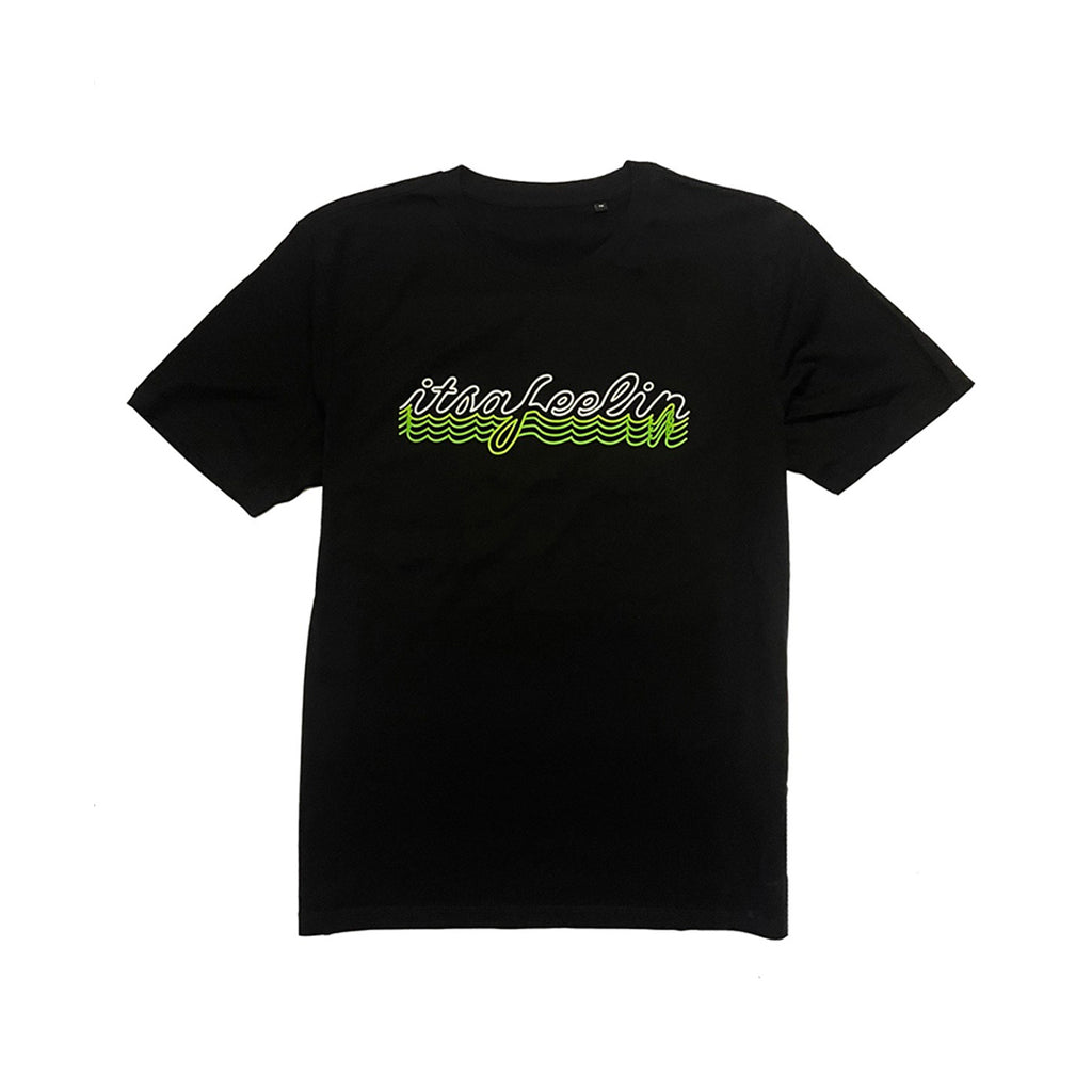 Resonate logo tee